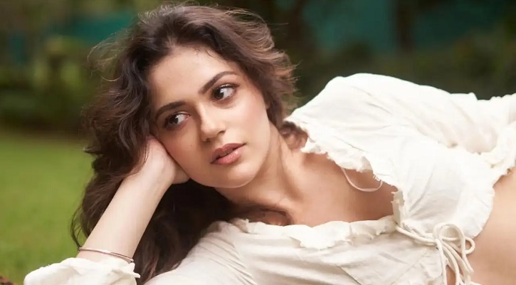 ভবিষ্যৎ নিয়ে শঙ্কা, ঘুম হারিয়েছে ‘সাইয়ারা’ নায়িকার!